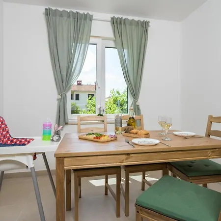 Lipa Korta - Family In Porec, 850 M To The Sea * Porec
