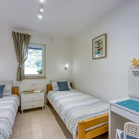 Lipa Korta - Family In Porec, 850 M To The Sea *